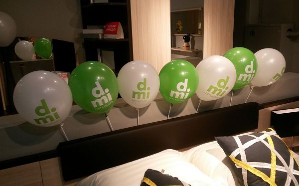 Воздушные шары с логотипом на открытие магазина